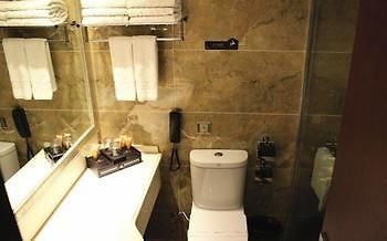 Jinyue Business Hotel Yichuan  Εξωτερικό φωτογραφία