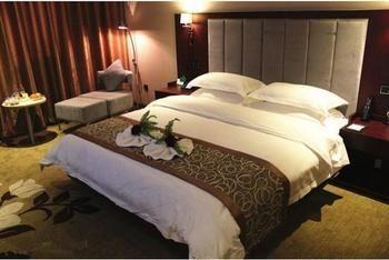 Jinyue Business Hotel Yichuan  Εξωτερικό φωτογραφία